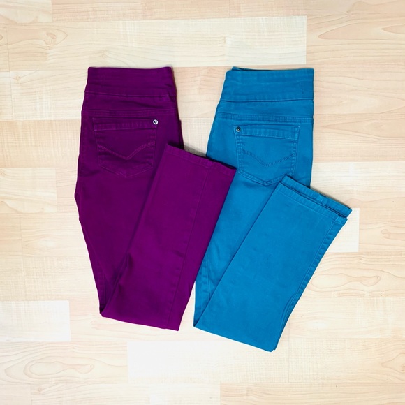 2/$20 Reitmans Form Fitting Midrise Stretchy Jean Set - Picture 3 of 9